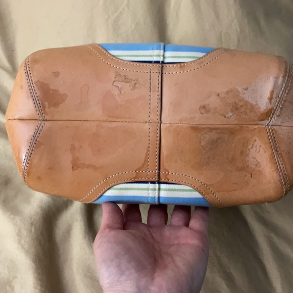 Coach summertime bucket bag and wristlet - Picture 6 of 12